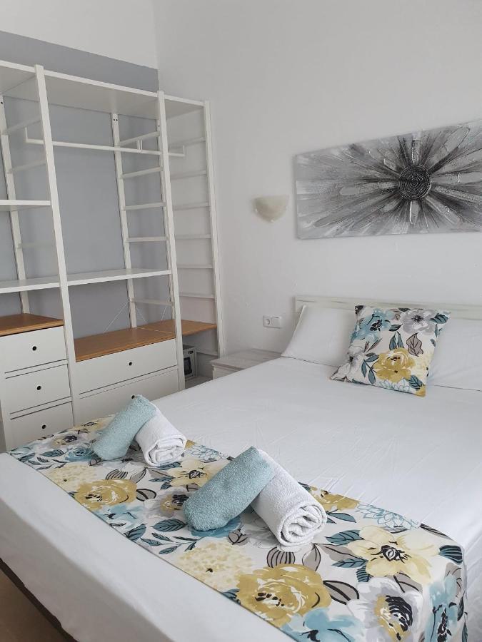 Garbi & Xaloc Apartamentos 卡拉加尔达纳 外观 照片